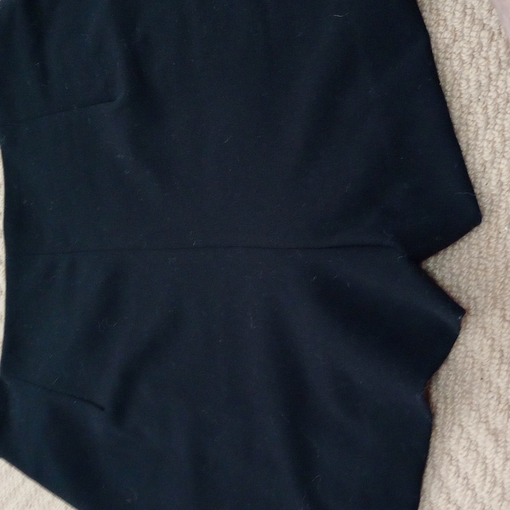 NWOT ZARA Size Small Chic Black High Waist RuffledShorts. Side Zipper - Picture 5 of 8
